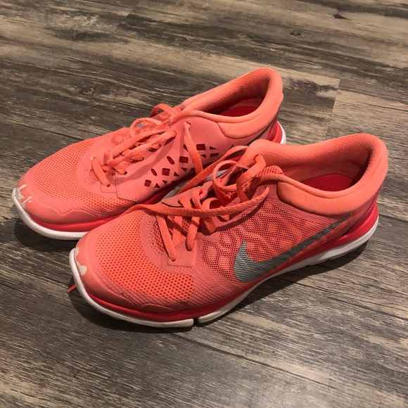 Nike flex 2015 run running shoes 🏃🏼‍♀️ - Picture 1 of 4